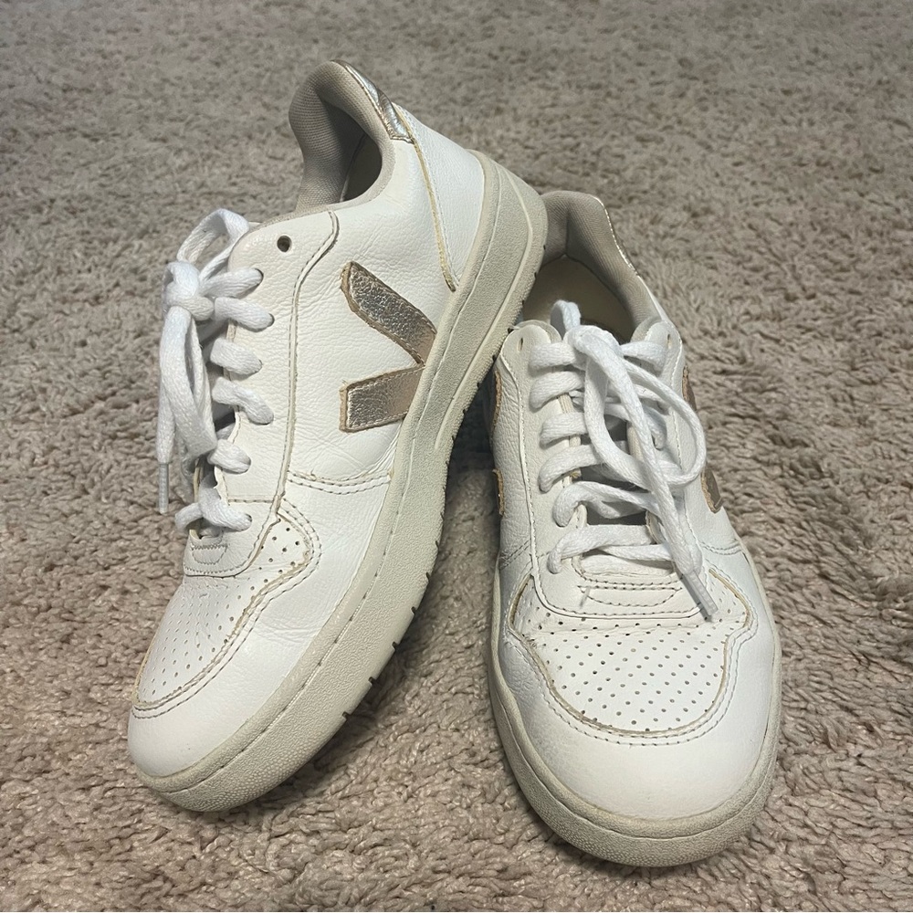 Vejas Sneakers